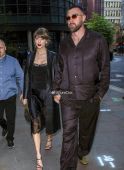 ̩�ա�˹������Taylor Swift ����ŦԼ��ͷ[12P]